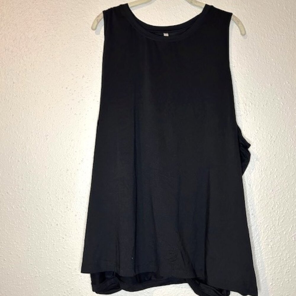 Fabletics Open Back Tank Top Size 4x - image 1